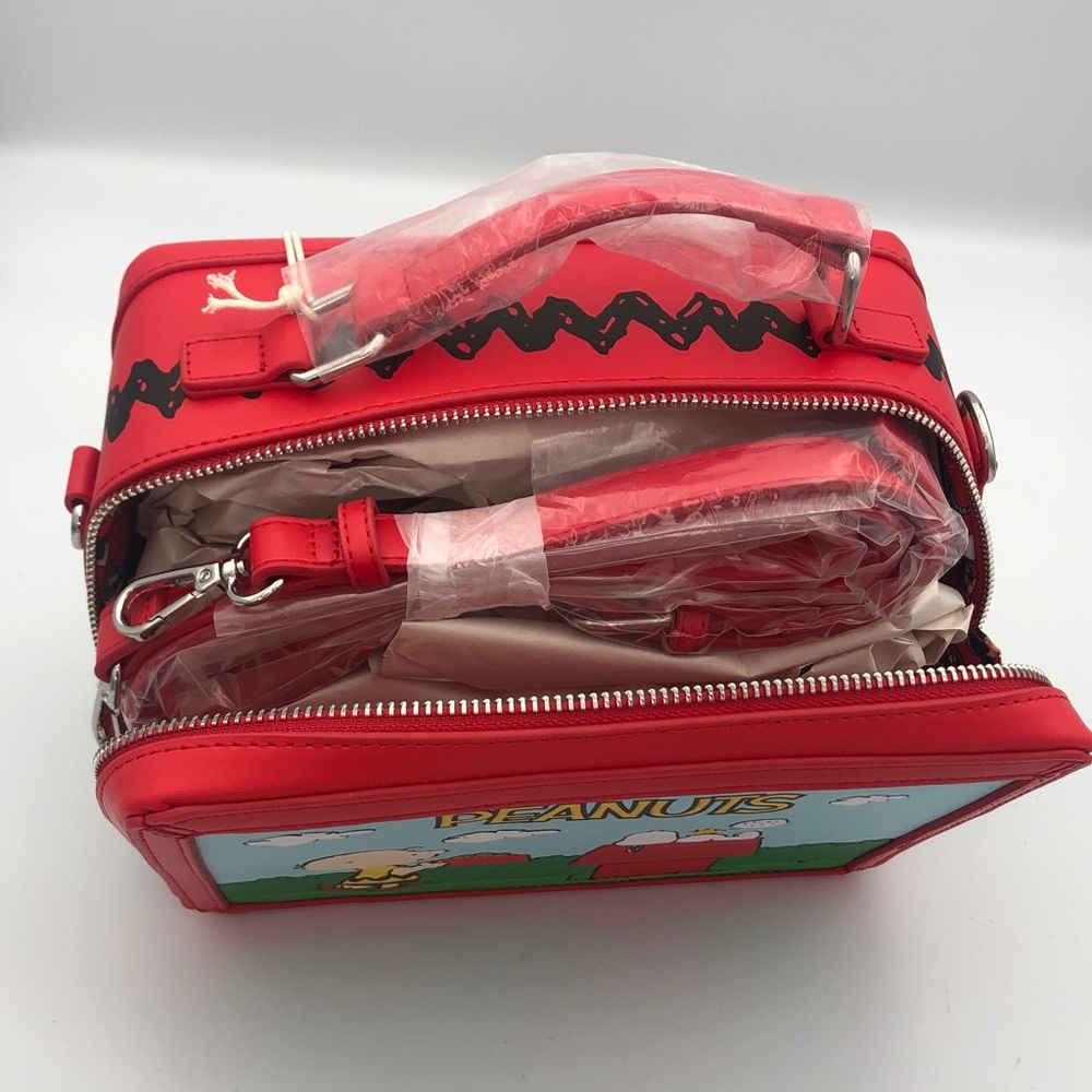 Snoopy Loungefly Peanuts Celebration Bag Charlie Brown Red - Picture 8 of 15